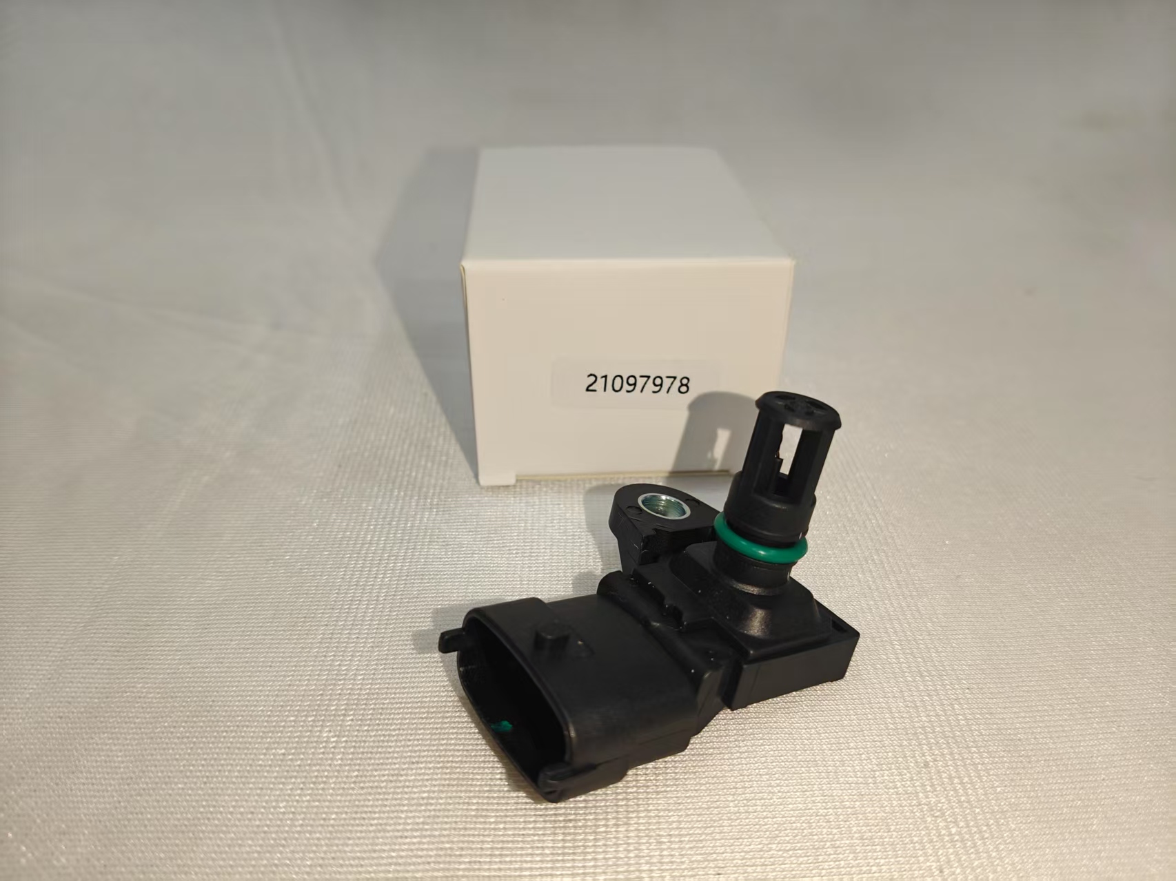 D11 D13 21097978 Intake Air Pressure Sensor for Volvo Mack Truck